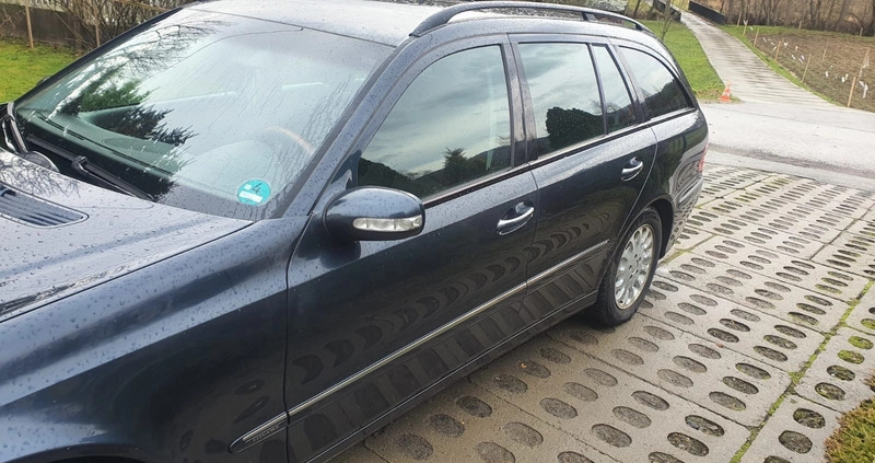 Mercedes-Benz Klasa E cena 11300 przebieg: 224500, rok produkcji 2004 z Bardo małe 254